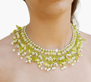 #colier #flori #soc #mov #alb #margele #verde #bijuterii #perle #lila #manufacturaroxanei #preciosa #bijuterii #bijuterii craiova #cadou #handmade #lucrat manual #jewelry #necklace #elegant